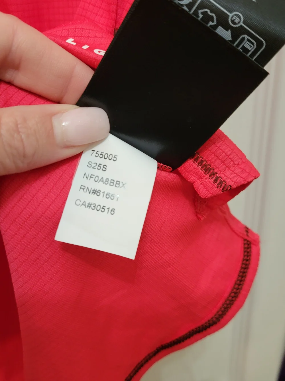The North Face Women’s Short Sleeve Active Tee - Bright Pink - Picture 8 of 13